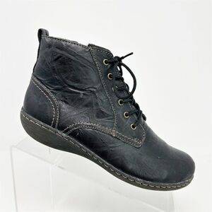 Clarks Women's Fiana Holly Black Leather Lace Up Bootie Size 7 Cushion Soft